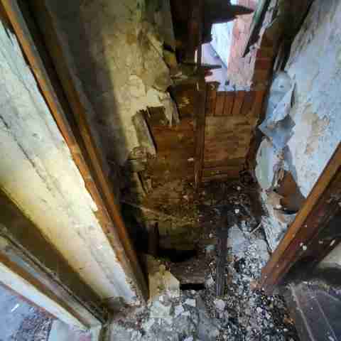 15045 manor (35).jpg